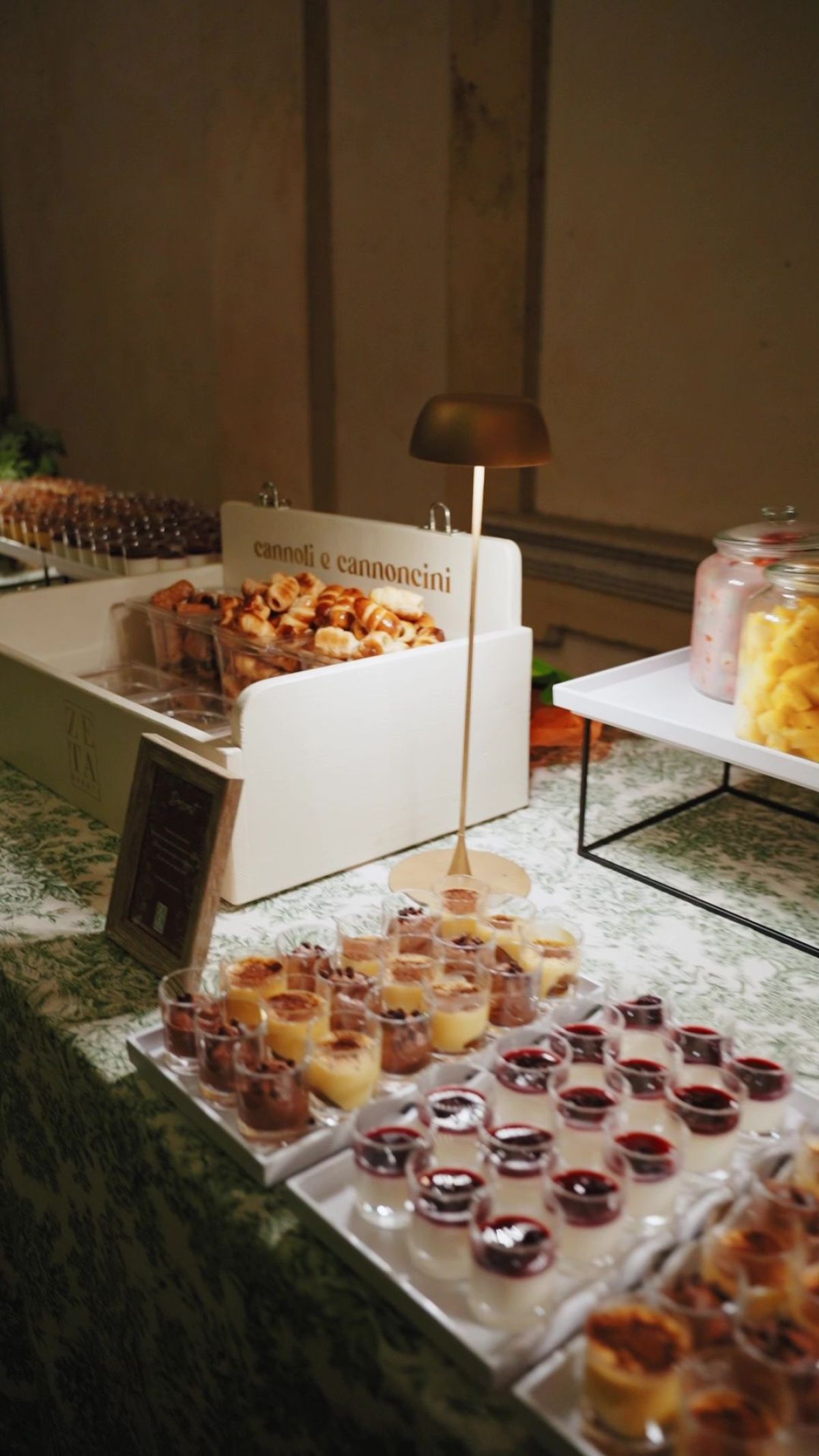 Buffet dolci alla cena matrimonio a Chignolo Po Zeta Eventi Milano
