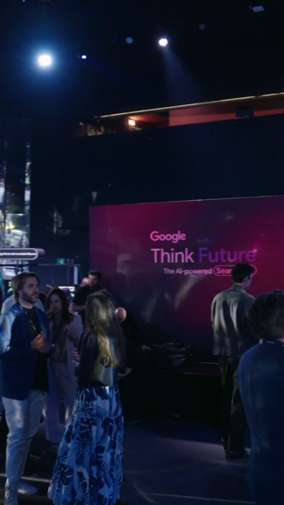 Maxi schermo presentazione evento aziendale Google Think Future 2025 al Teatro Alcione Milano