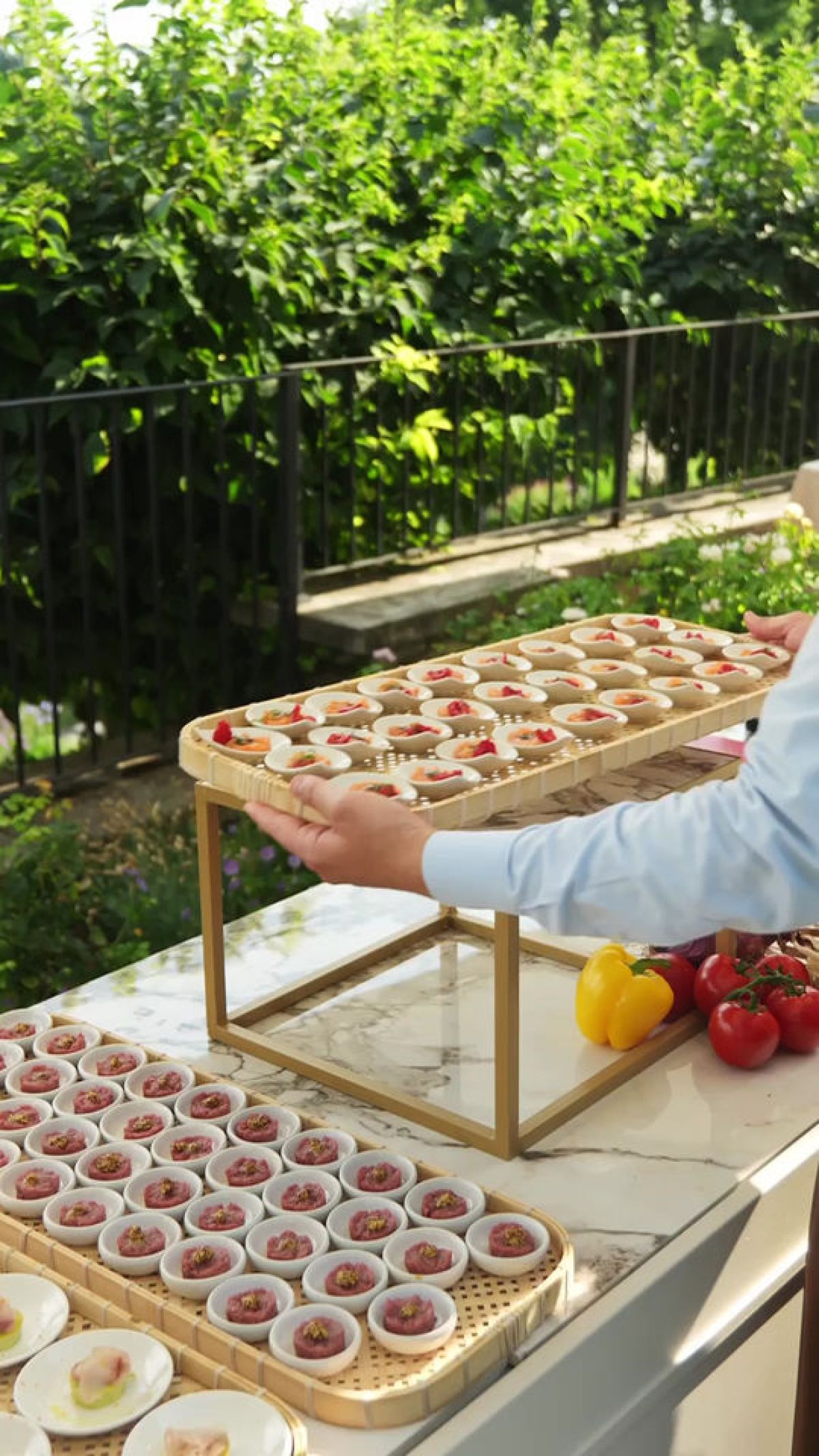 Buffet monoporzioni per buffet apertivo per matrimonio a Villa Calchi Merate Lecco allestita da Zeta Eventi Milano