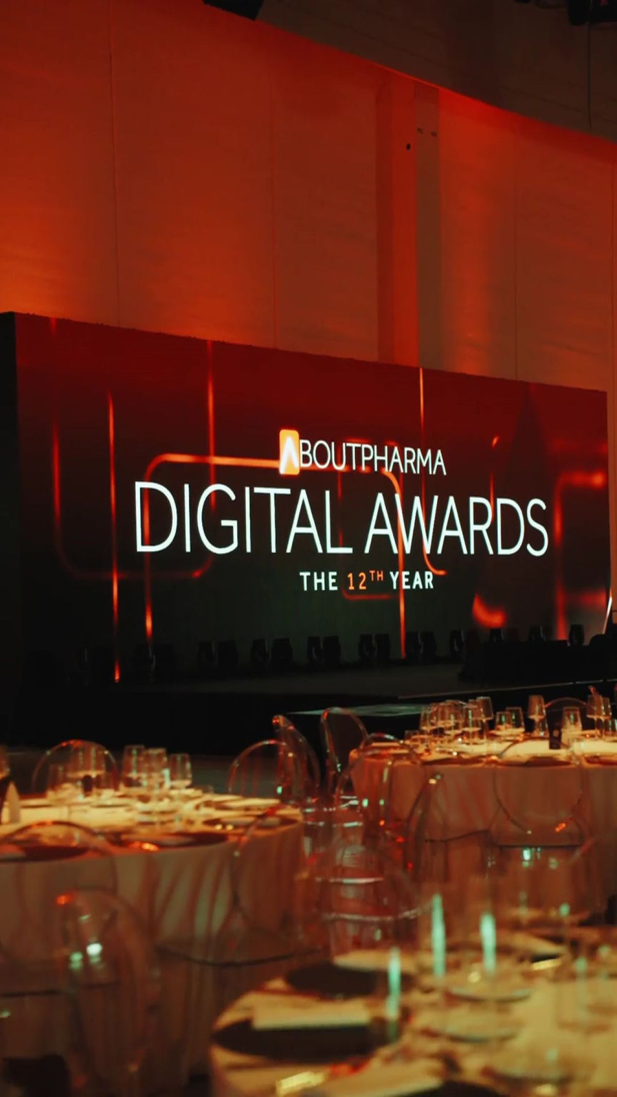 Maxi schermo presentazione evento aziendale AboutPharma Awards 2025 Milano