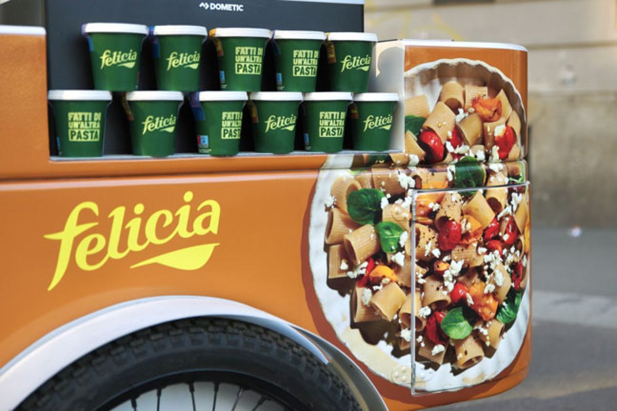 Esposizione confezioni degustazione pasta Felicia ricetta Zeta Eventi Milano