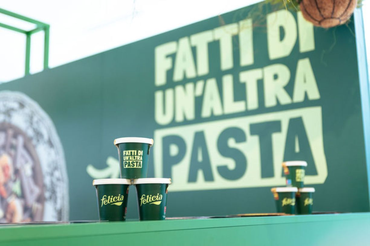 Campagna Pasta Felicia - Locandina e confezioni monoporzioni progettate da Zeta Eventi Milano