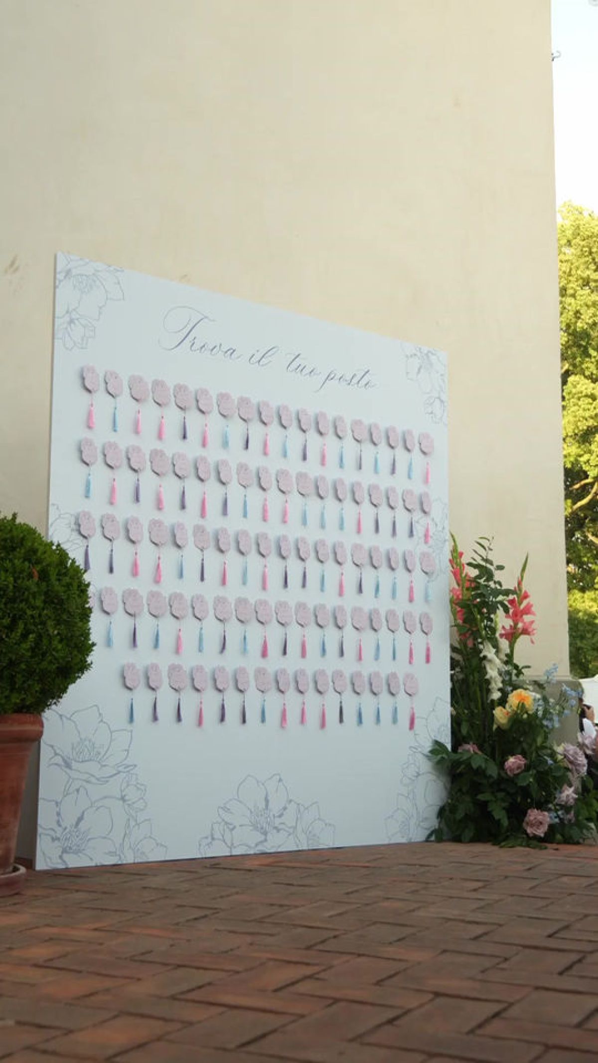Tableau de mariage per dinner placè  in terrazza di Zeta Eventi Milano per matrimonio a Villa Calchi Merate Lecco