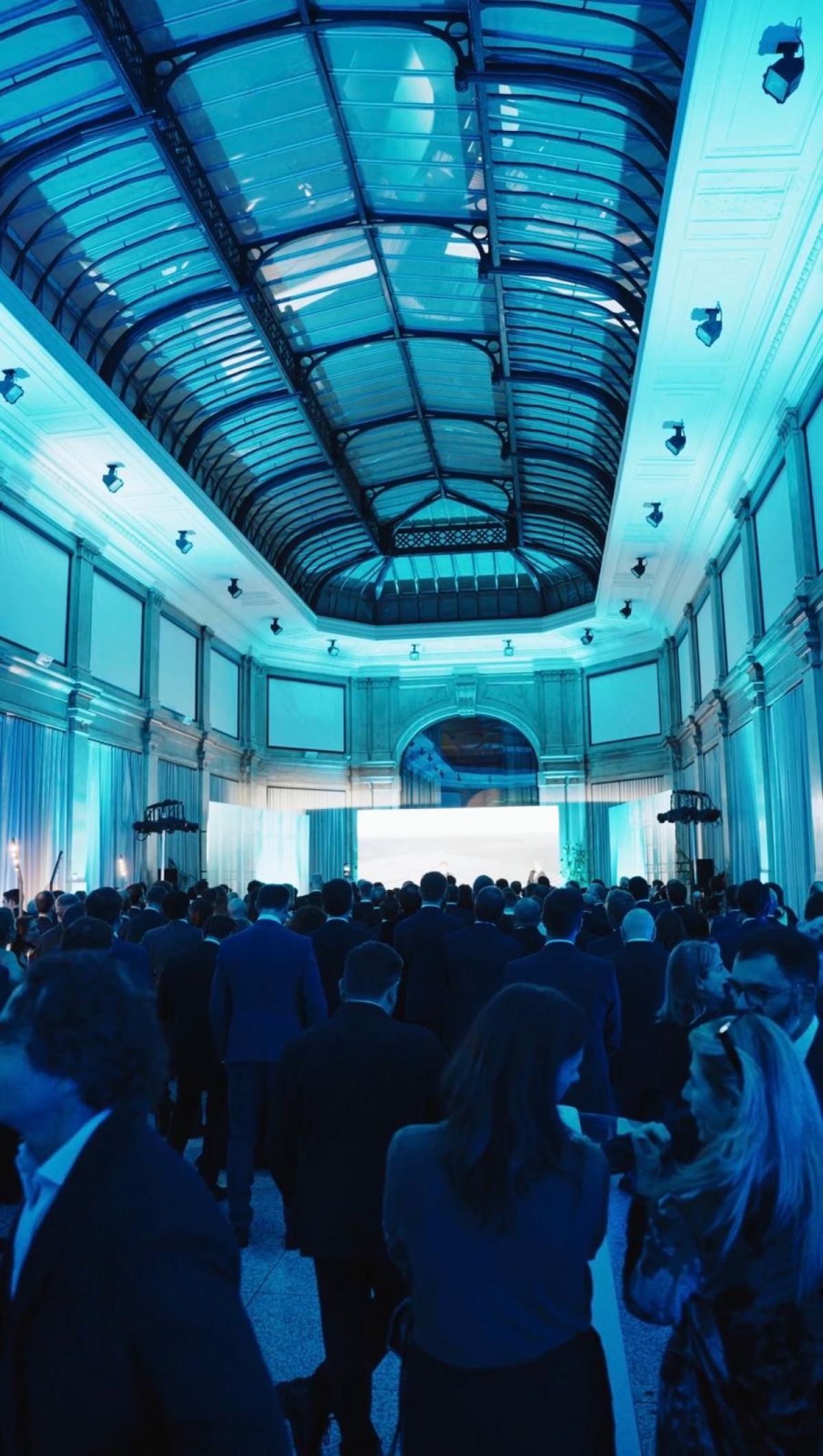 Cocktail party per evento aziendale in Galleria Meravigli preparato da Zeta Eventi Milano