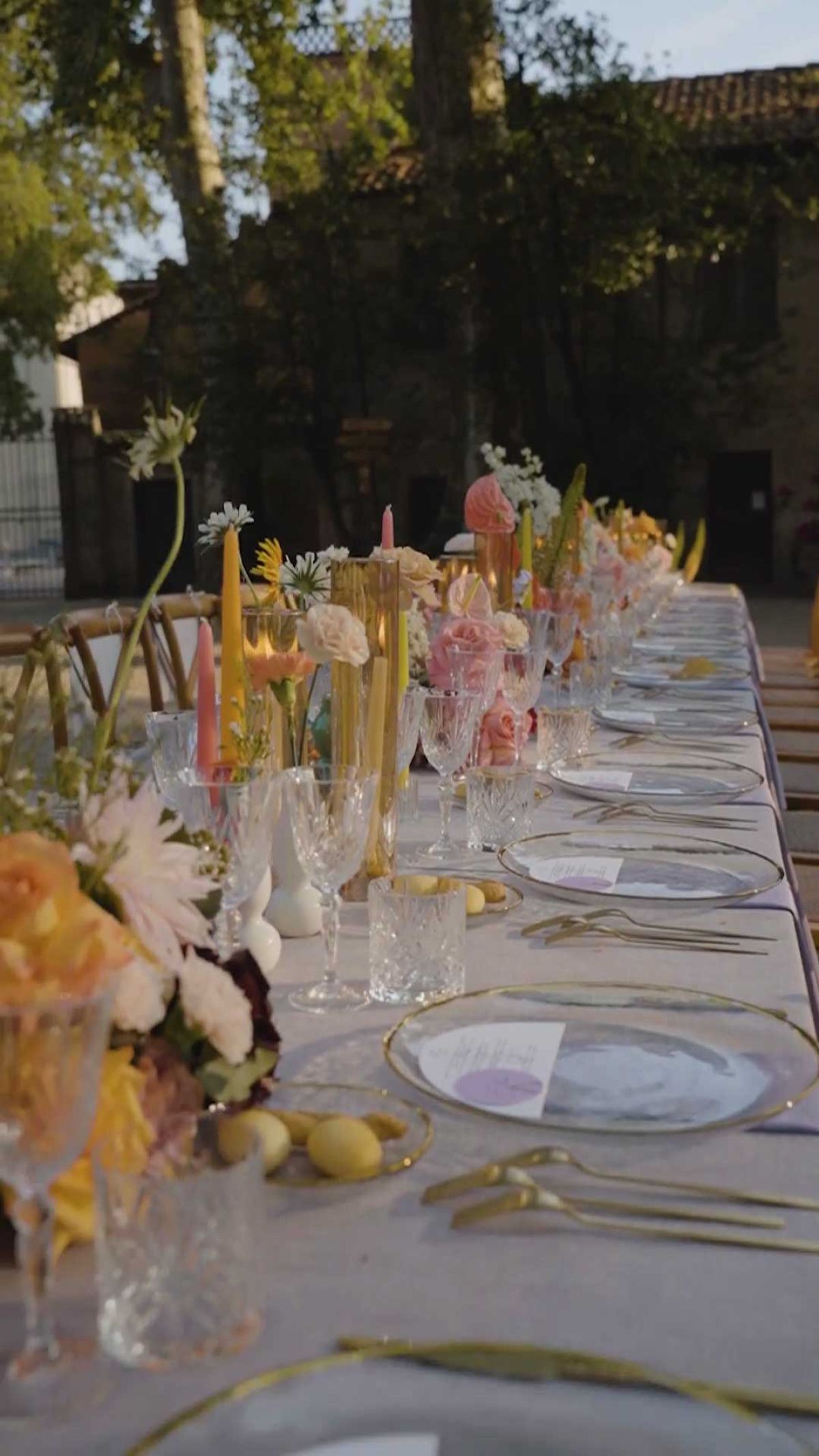 Castello Piovera tavola apparecchiata per pranzo matrimonio Zeta Eventi Milano